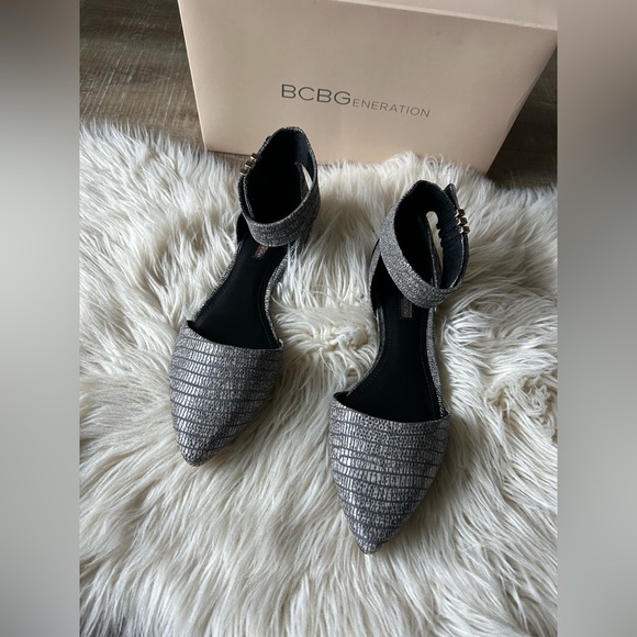 BCBGeneration Shoes - BCBGeneration Tilda Ballet Flat Women 8M leather gray snakeskin ankle strap NEW